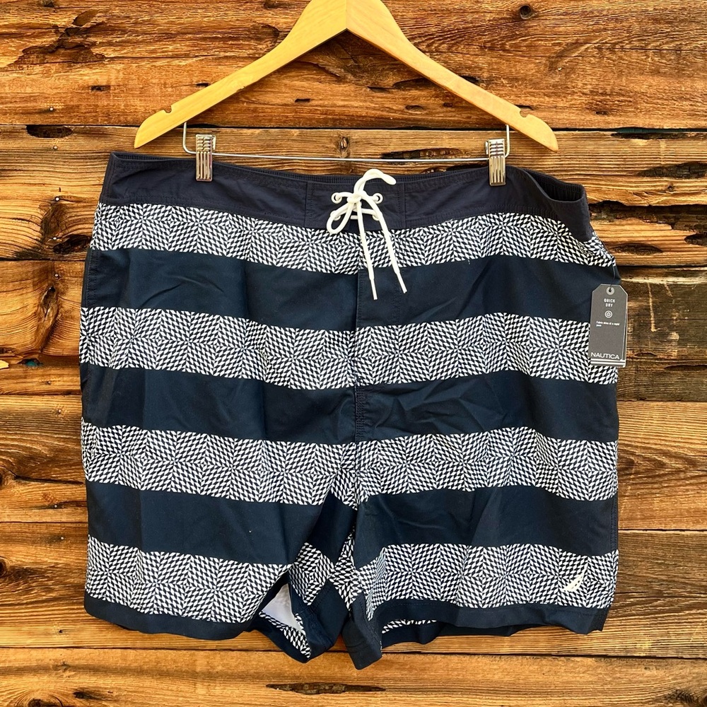 NAUTICA | NWT Navy Stripe Swim Trunks XXL